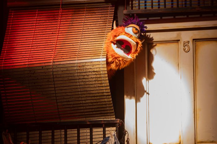 PHOTOS: No te pierdas las fotos de escena de AVENUE Q PHOTOS: No te pierdas las fotos de escena de AVENUE Q Image