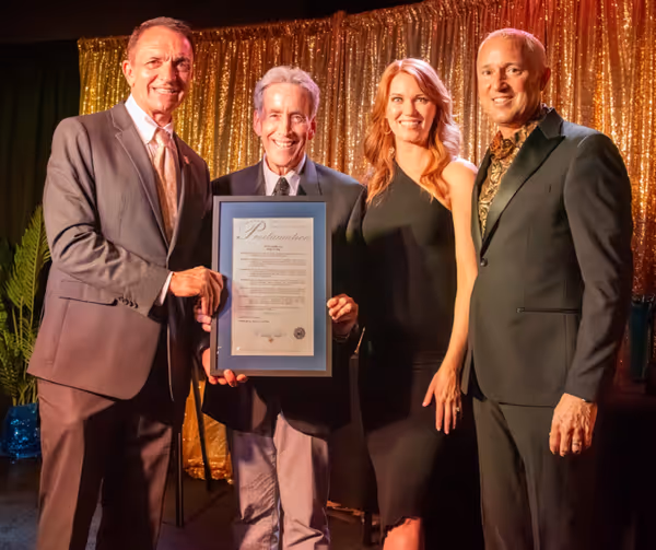 Fort Lauderdale Mayor Dean Trantalis and Vice Mayor Steve Feldman present a proclamat Photo