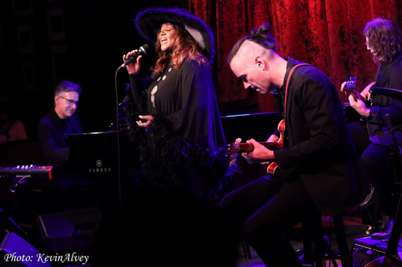 Photos: Wendy Moten Returns To The Birdland Stage  Image