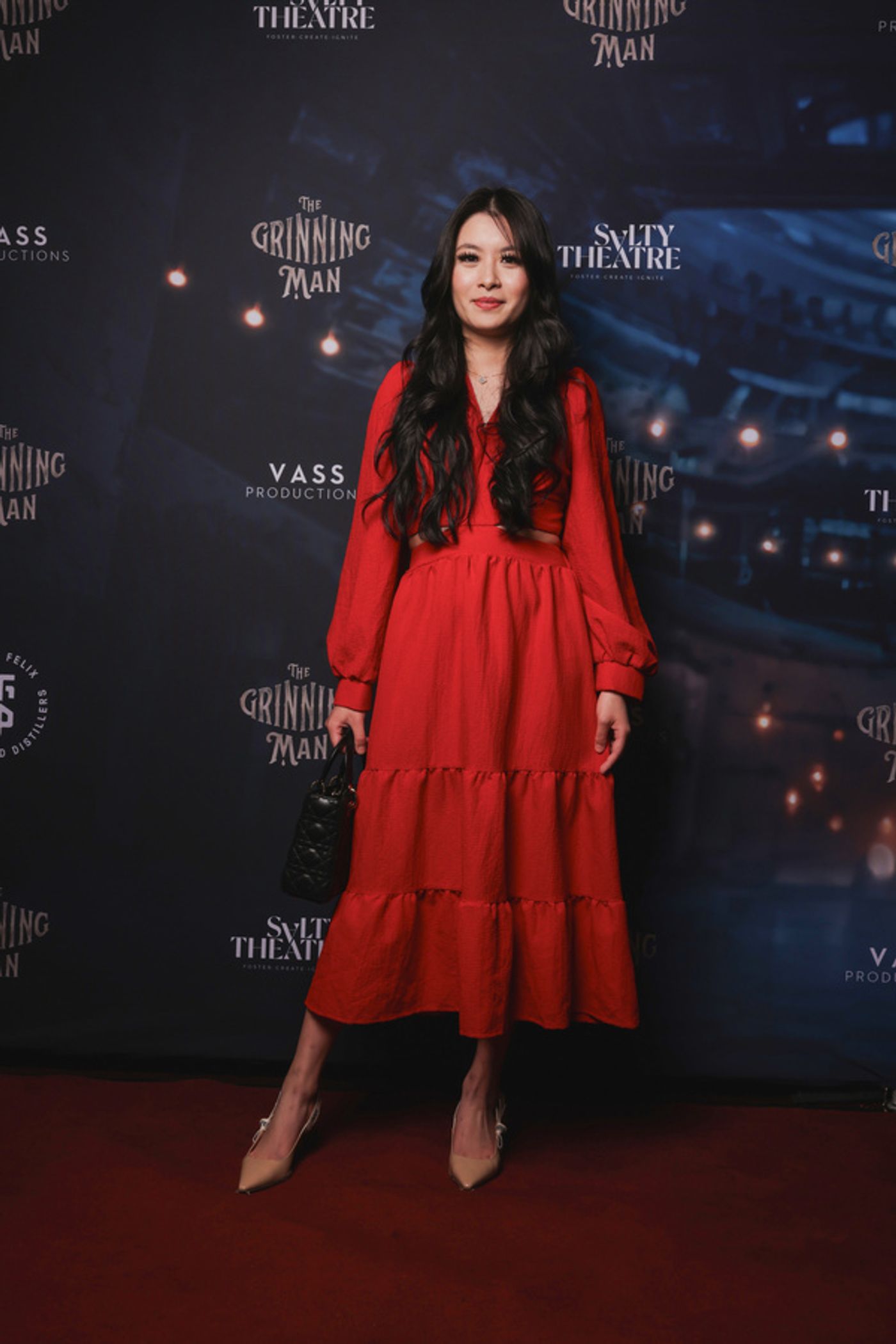 Photos: On The Red Carpet At Opening Night Of THE GRINNING MAN  Image
