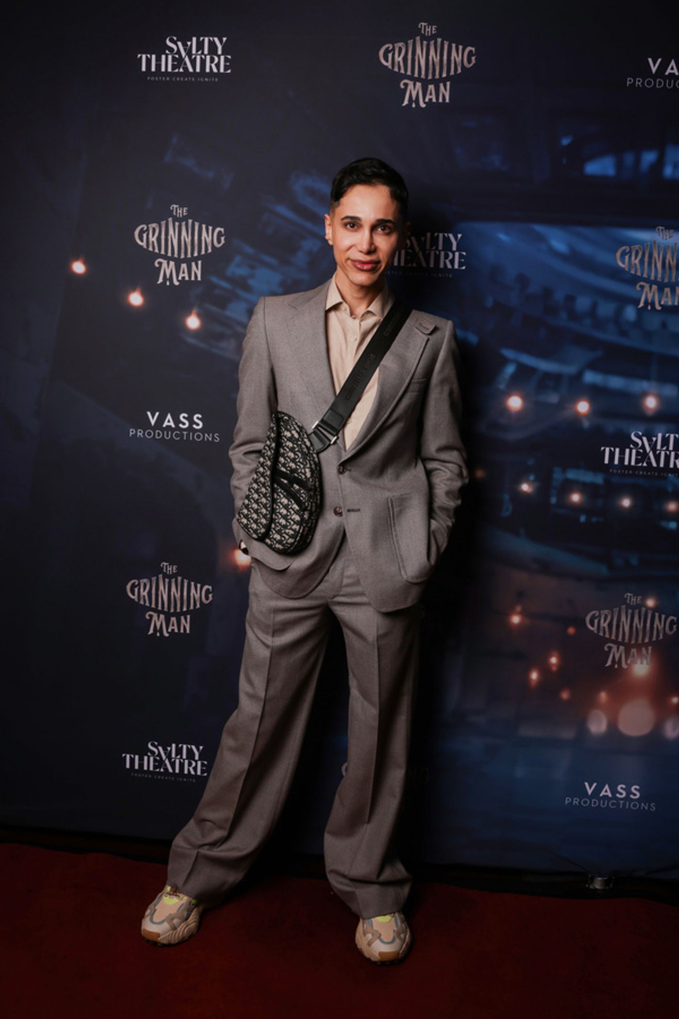 Photos: On The Red Carpet At Opening Night Of THE GRINNING MAN  Image