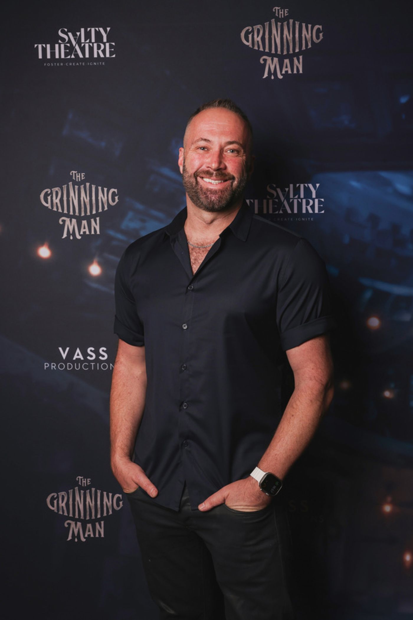 Photos: On The Red Carpet At Opening Night Of THE GRINNING MAN  Image