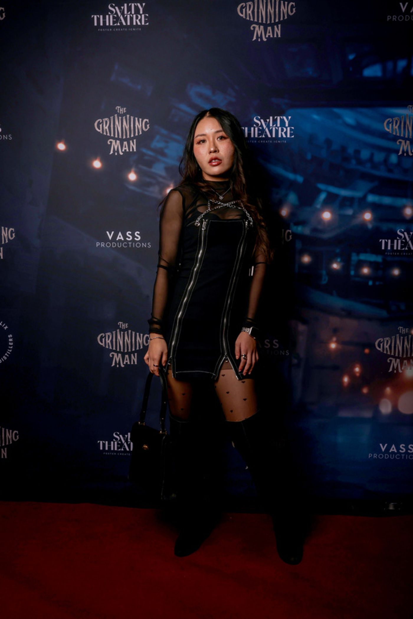 Photos: On The Red Carpet At Opening Night Of THE GRINNING MAN  Image