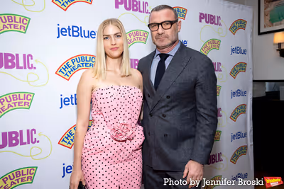 Taylor Neisen, Liev Schreiber Photo