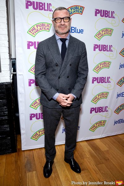 Liev Schrieber Photo