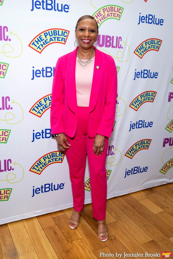Photos: Inside the Public Theater Gala Honoring the Creatives of HELL'S KITCHEN — photo 39 of 40