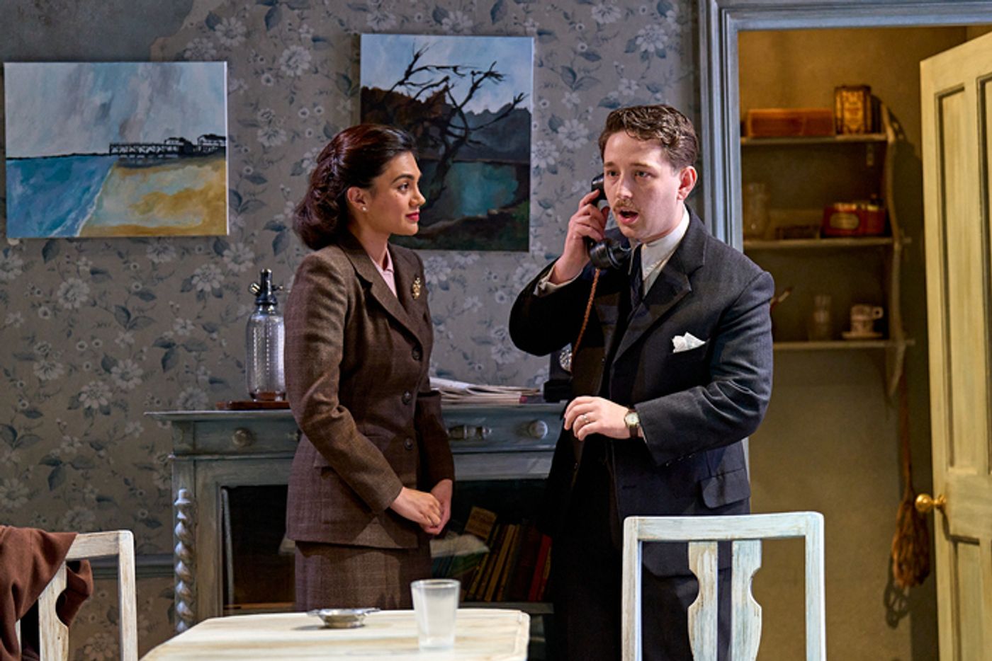 Photos: First Look at THE DEEP BLUE SEA at Theatre Royal Bath  Image