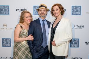 Kristine Nielsen, David Hyde Pierce and Sigourney Weaver @ BroadwayWorld Kristine Nielsen, David Hyde Pierce and Sigourney Weaver Photo