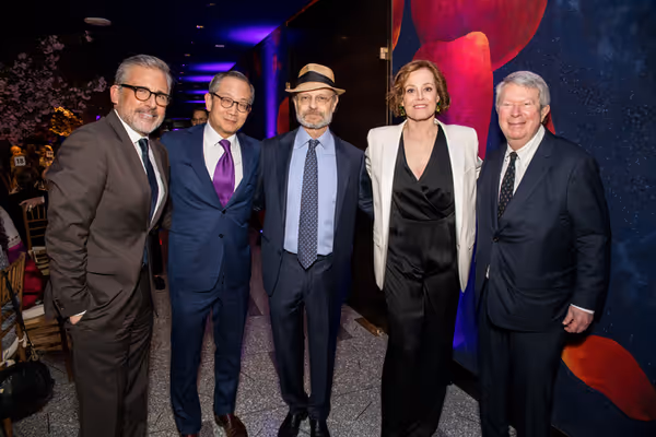 Steve Carell, Kewsong Lee, David Hyde Pierce, Sigourney Weaver and André Bishop Photo