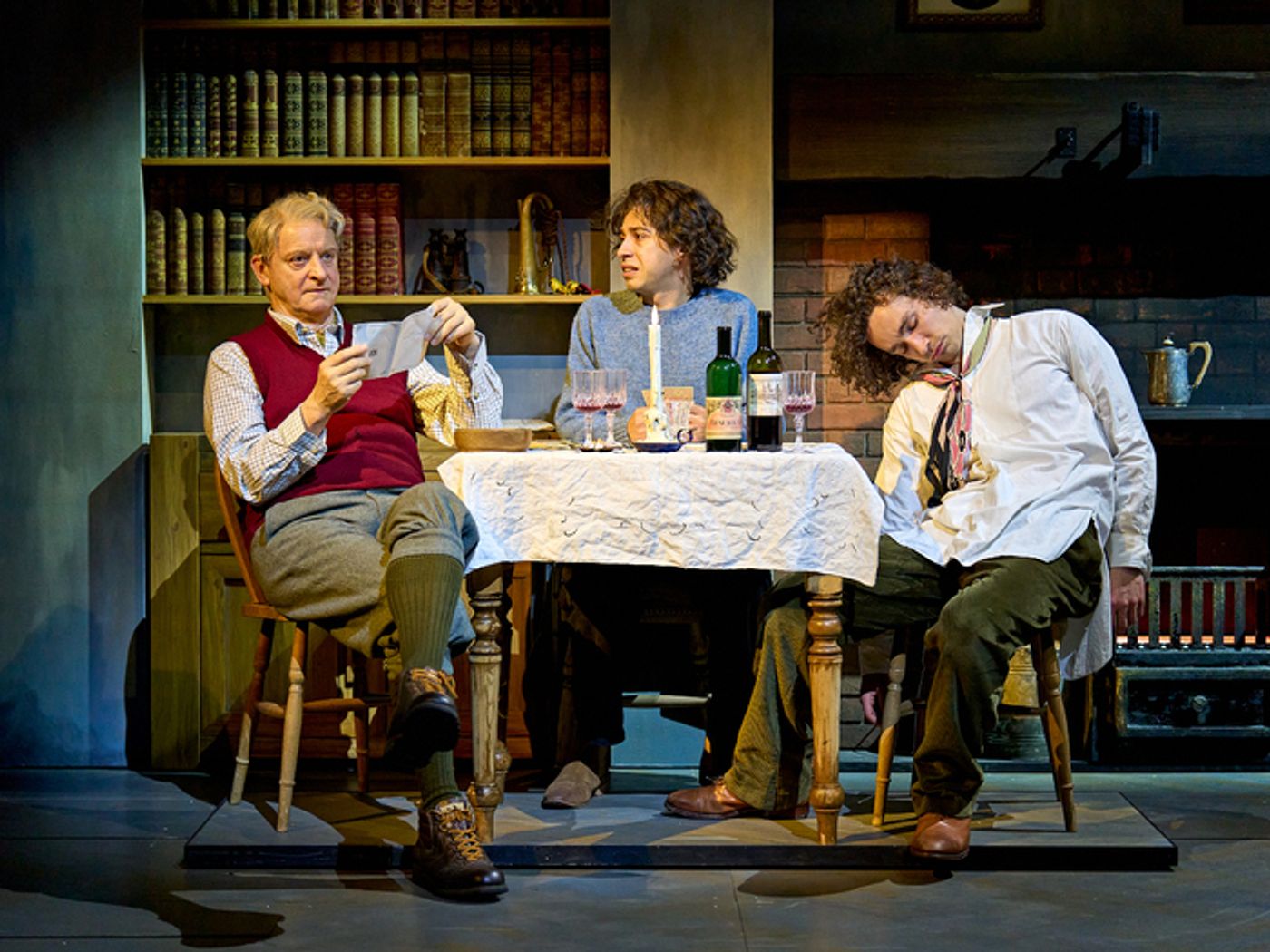 Photos: First Look at WITHNAIL & I at Birmingham Rep  Image