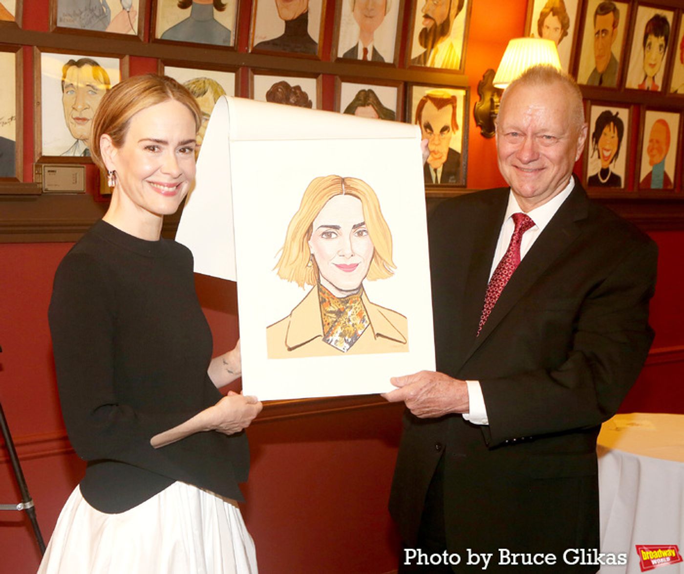 Photos: APPROPRIATE's Sarah Paulson Receives Portrait at Sardi's  Image