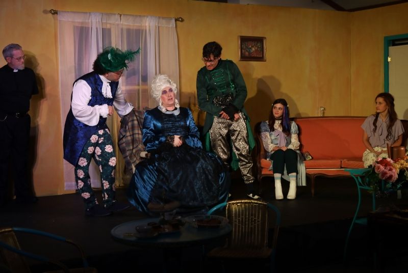 Review: THE IMPORTANCE OF BEING EARNEST at The Lantern Theatre/Maumelle Players  Image