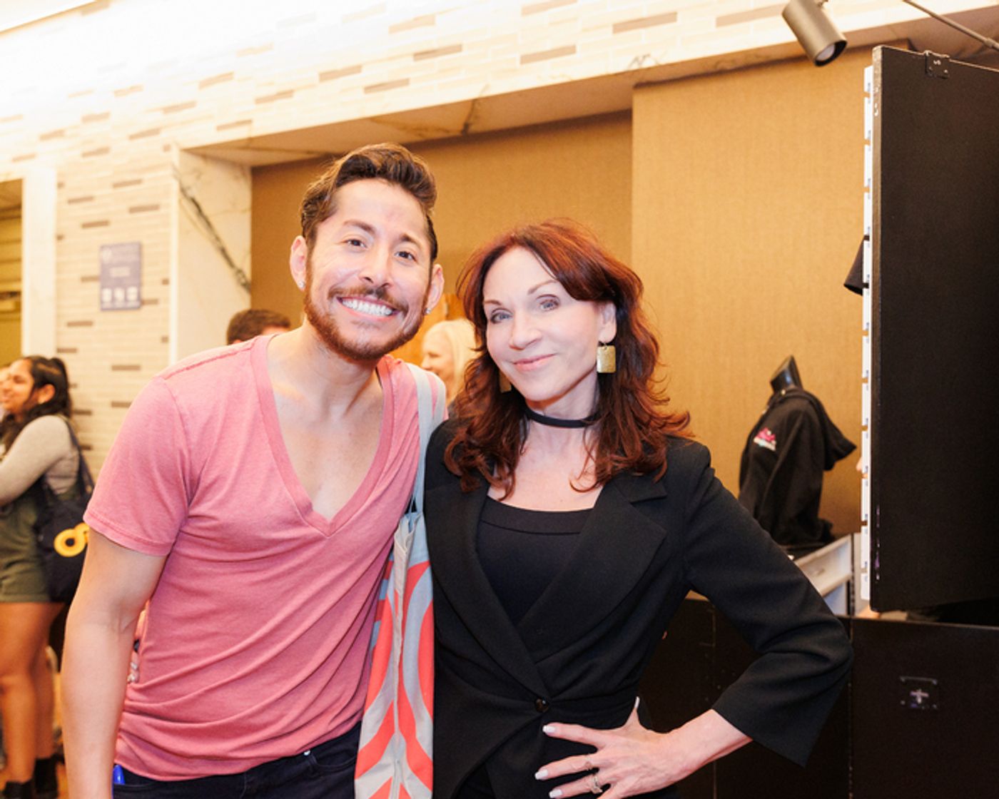 Photos: Marilu Henner & Joe Montana Visit THE HEART OF ROCK AND ROLL  Image
