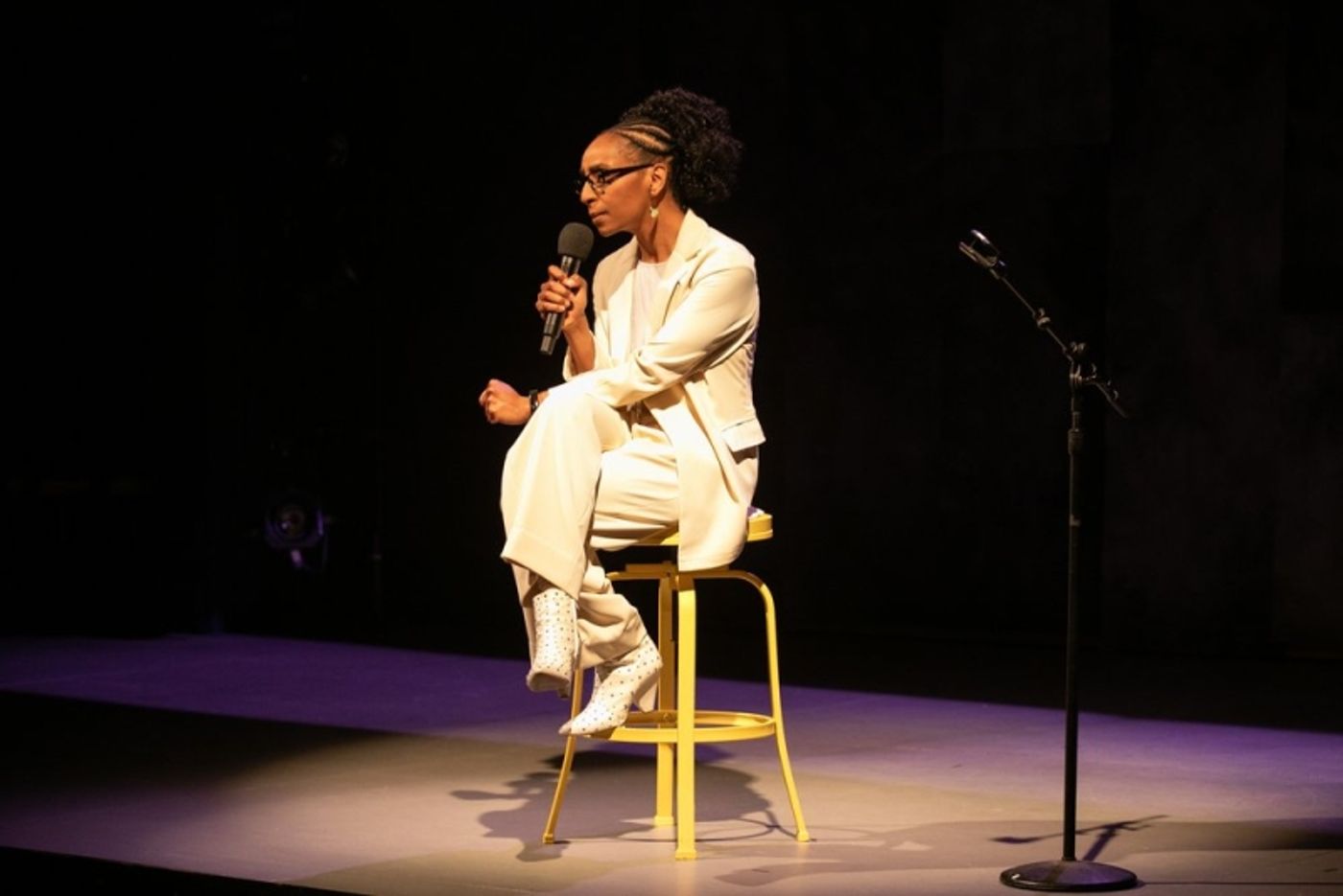 Review: A JUMPING-OFF POINT at The Jungle Theater  Image