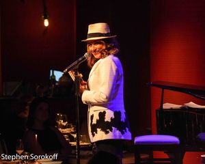 Lianne Marie Dobbs Photo