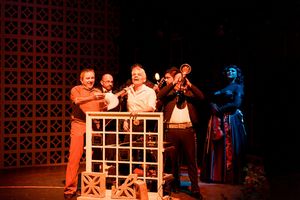 Geoffrey Rivas, Sal Lopez, Yalitza 'Yaya' Vasquez-Lopez and Mariachis  Photo