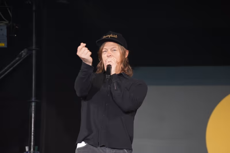 特集：爆発的ヒット作『ウォーキング・デッド』俳優が語る撮影秘話【ノーマン・リーダス】大阪コミコン 2024 セレブ・ステージ Image
