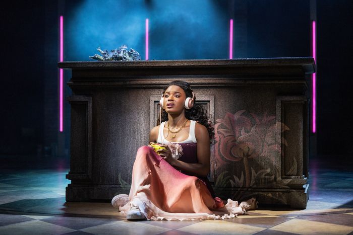 Photos: First Look at Maya Boyd in & JULIET on Broadway — photo 2 of 4