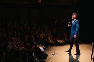 Brian Stokes Mitchell  Photo