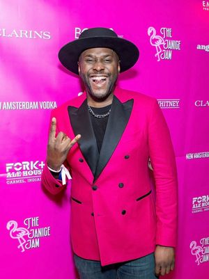 Douglas Lyons @ BroadwayWorld Douglas Lyons Photo