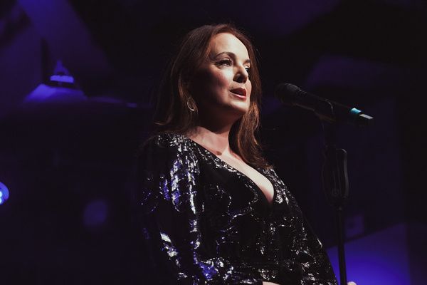 Melissa Errico  Photo