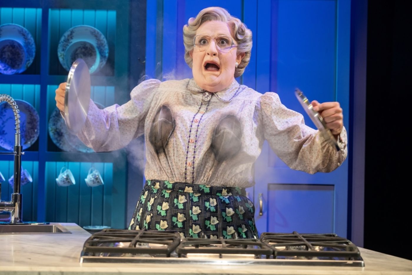 Review: MRS. DOUBTFIRE at Saenger Theatre  Image