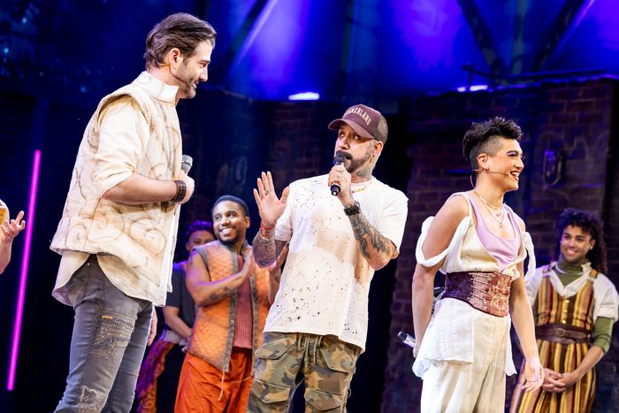 Photos/Video: & JULIET Welcomes Backstreet Boy AJ McLean for A Sing-Along — photo 18 of 20