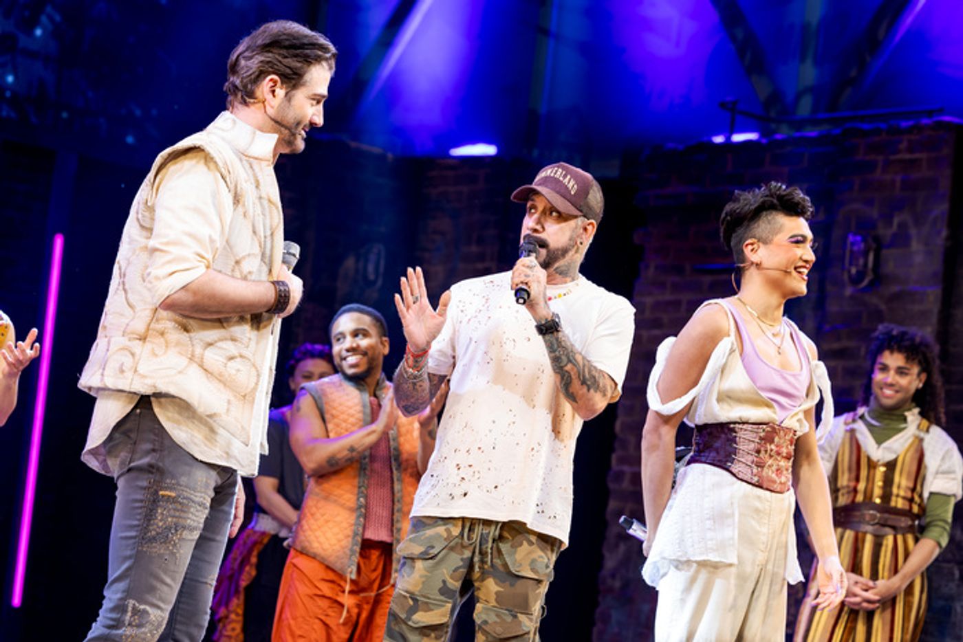 Photos/Video: & JULIET Welcomes Backstreet Boy AJ McLean for A Sing-Along  Image
