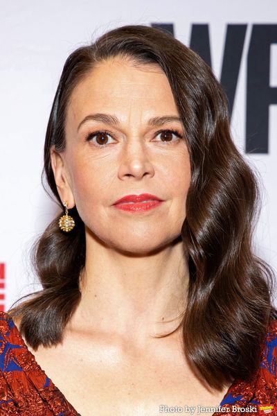 Sutton Foster Photo
