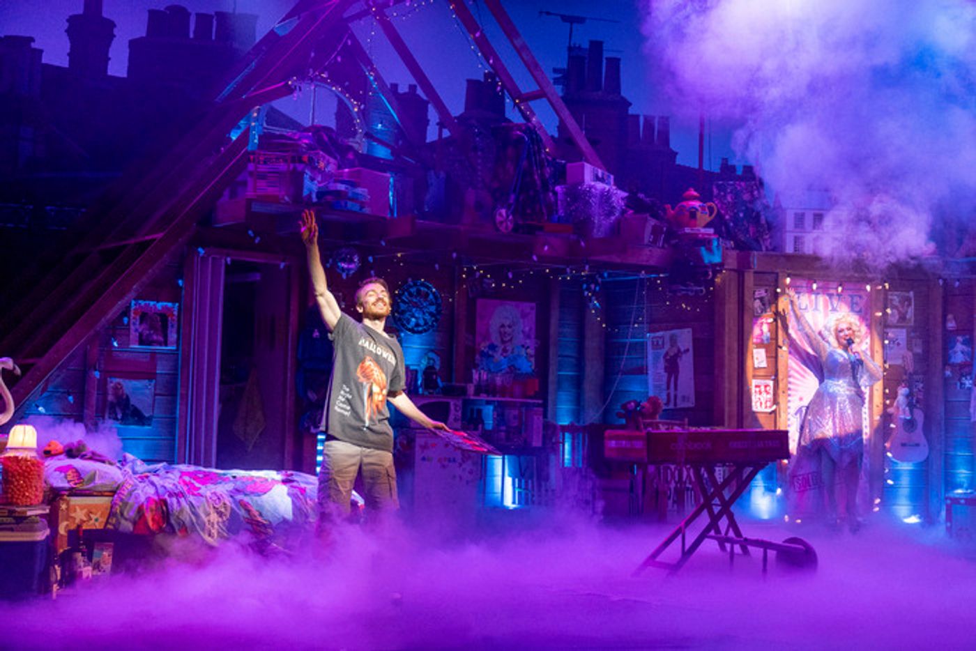 Photos/Video: First Look at the UK Tour of HERE YOU COME AGAIN  Image