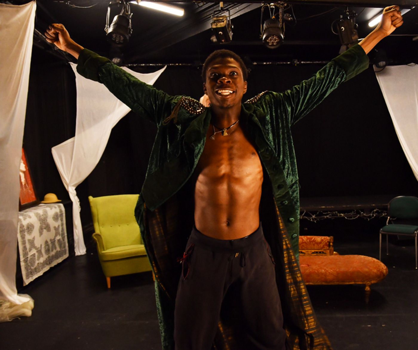 Photos: First Look At DON'T TAKE THE PITH! At Drayton Arms Theatre  Image