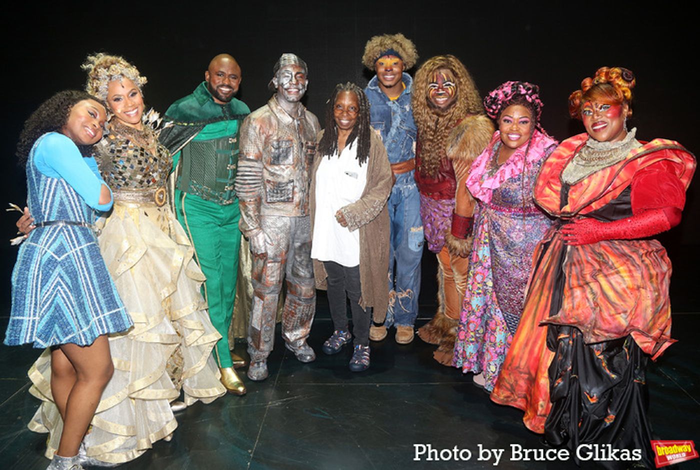 Photos: Whoopi Goldberg Visits THE WIZ On Broadway  Image