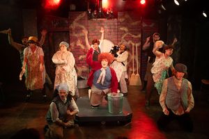 Dakota Hughes, Matty Bettencourt, Elizabeth Lesinski, Shane Roberie, Caitlin Jackson, Patrick O''Keefe, Brittney Brown, Tommy Thurston, Taylor Dalton and Tyler Anthony Smith. @ BroadwayWorld Dakota Hughes, Matty Bettencourt, Elizabeth Lesinski, Shane Roberie, Caitlin Jackson, Photo