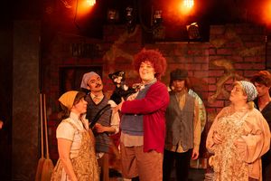 Elizabeth Lesinski, Matty Bettencourt, Dakota Hughes, Tyler Anthony Smith, Caitlin Jackson and Patrick O''Keefe. @ BroadwayWorld Elizabeth Lesinski, Matty Bettencourt, Dakota Hughes, Tyler Anthony Smith, Caitlin Ja Photo