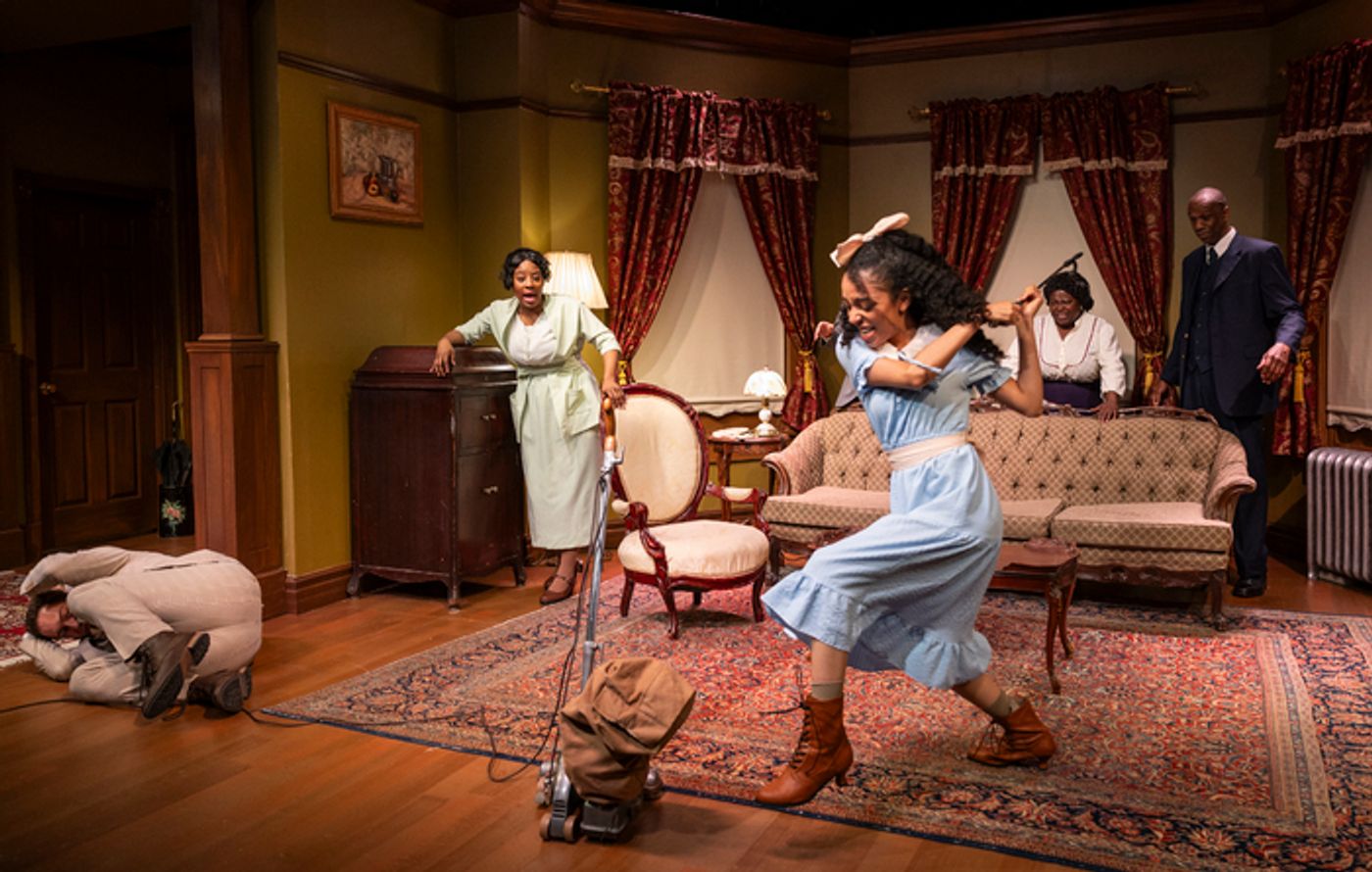 Photos: Raven Theatre Company Presents THE PRODIGAL DAUGHTER  Image