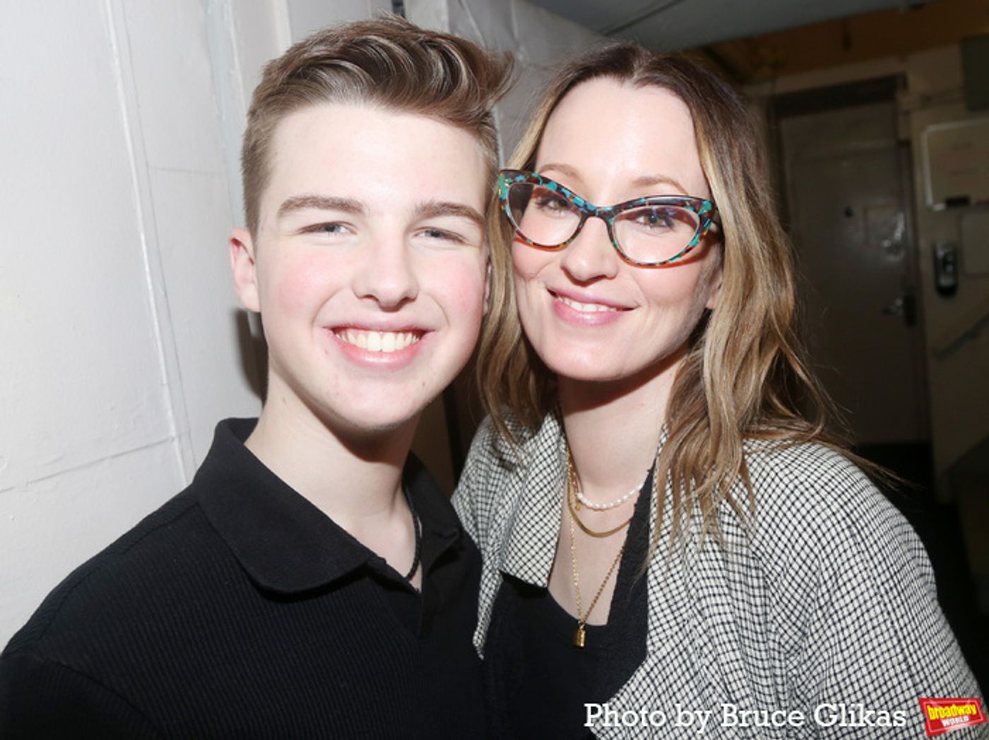 Photos: Sara Bareilles Visits Ingrid Michaelson at THE NOTEBOOK  Image