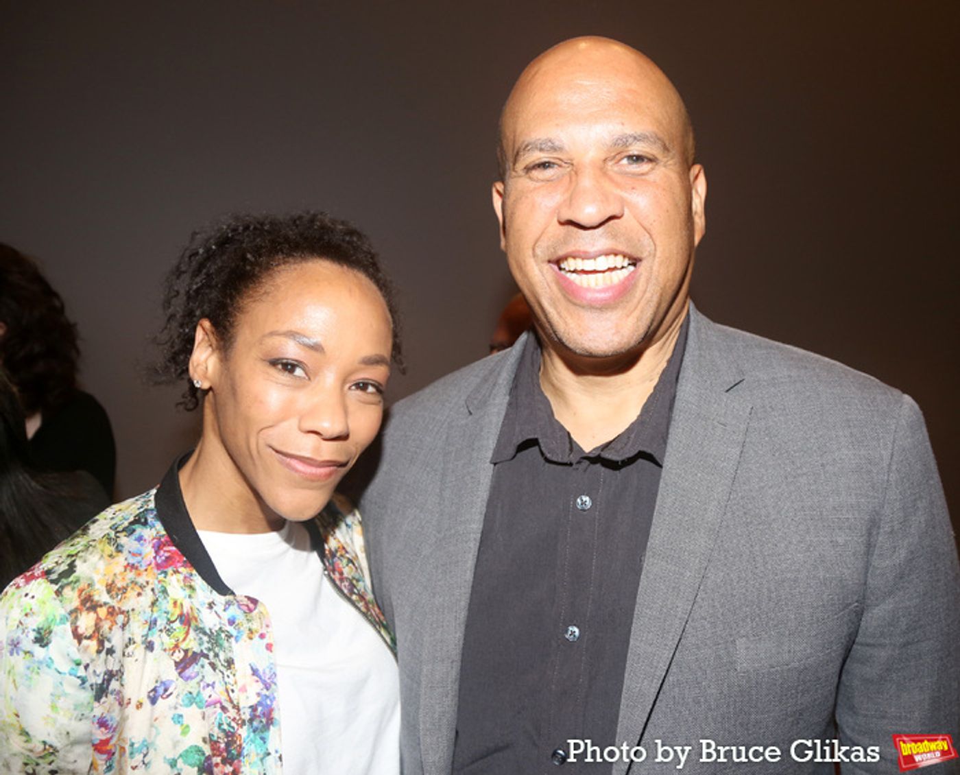 Photos: Senator Cory Booker, Bonnie Milligan, Euan Morton & Iain Armitage Visit SUFFS  Image