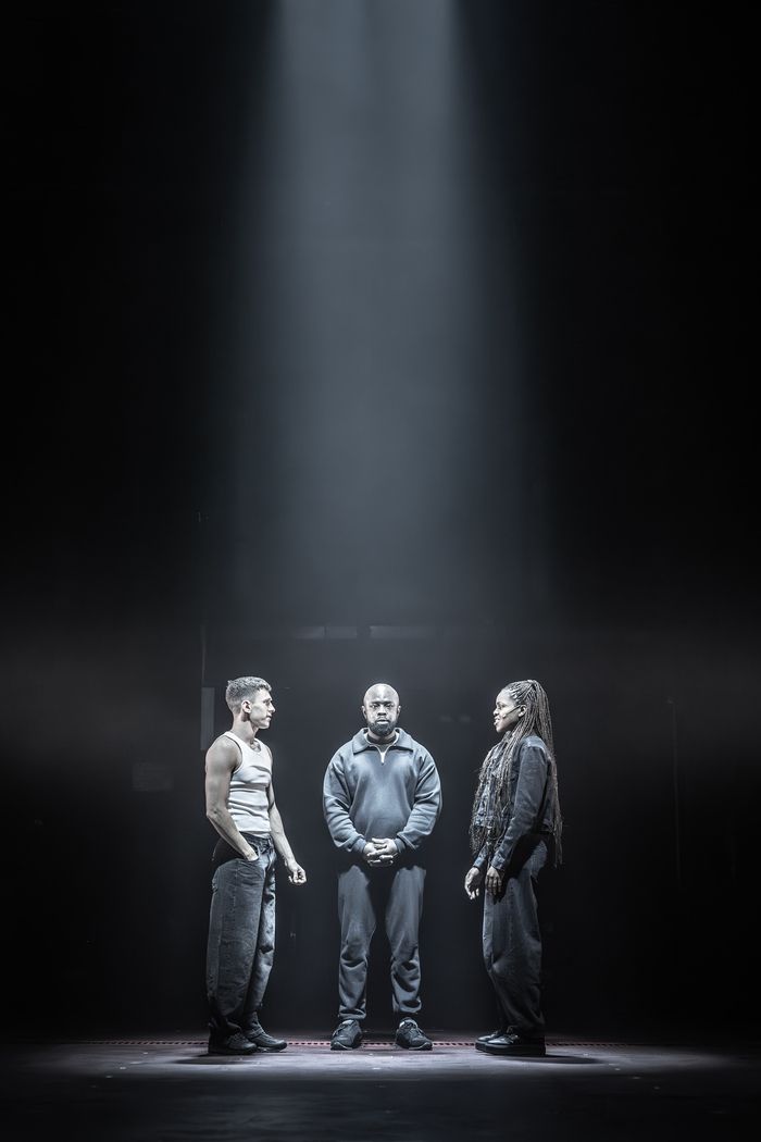 Photos: First Look at Tom Holland and Francesca Amewudah-Rivers in ROMEO & JULIET — photo 14 of 16