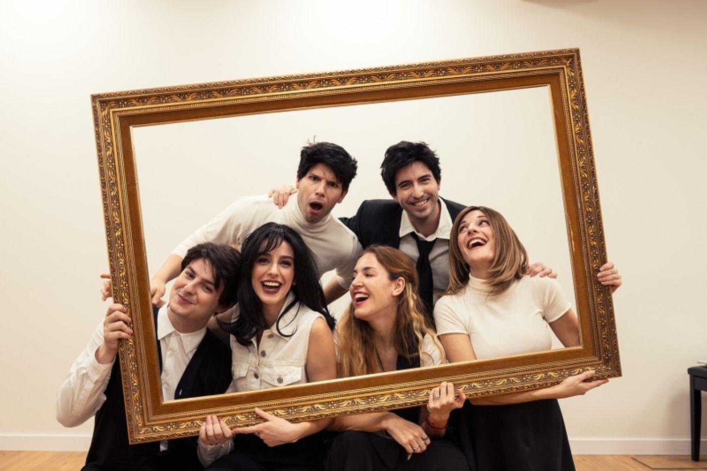 WATCH: FRIENDS, THE MUSICAL PARODY presenta su trailer WATCH: FRIENDS, THE MUSICAL PARODY presenta su trailer Image