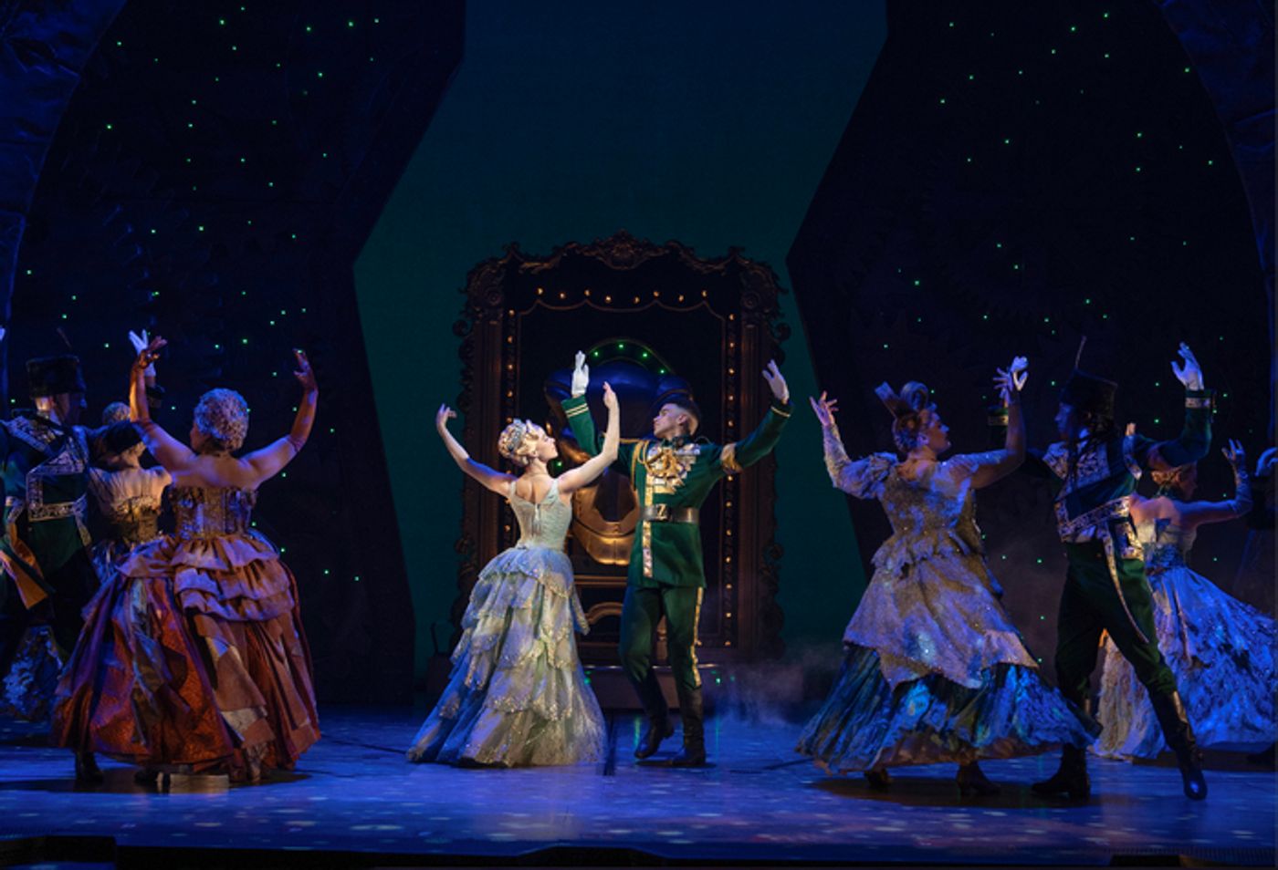 Photos: First Look at the New Cast of the National Tour of WICKED  Image