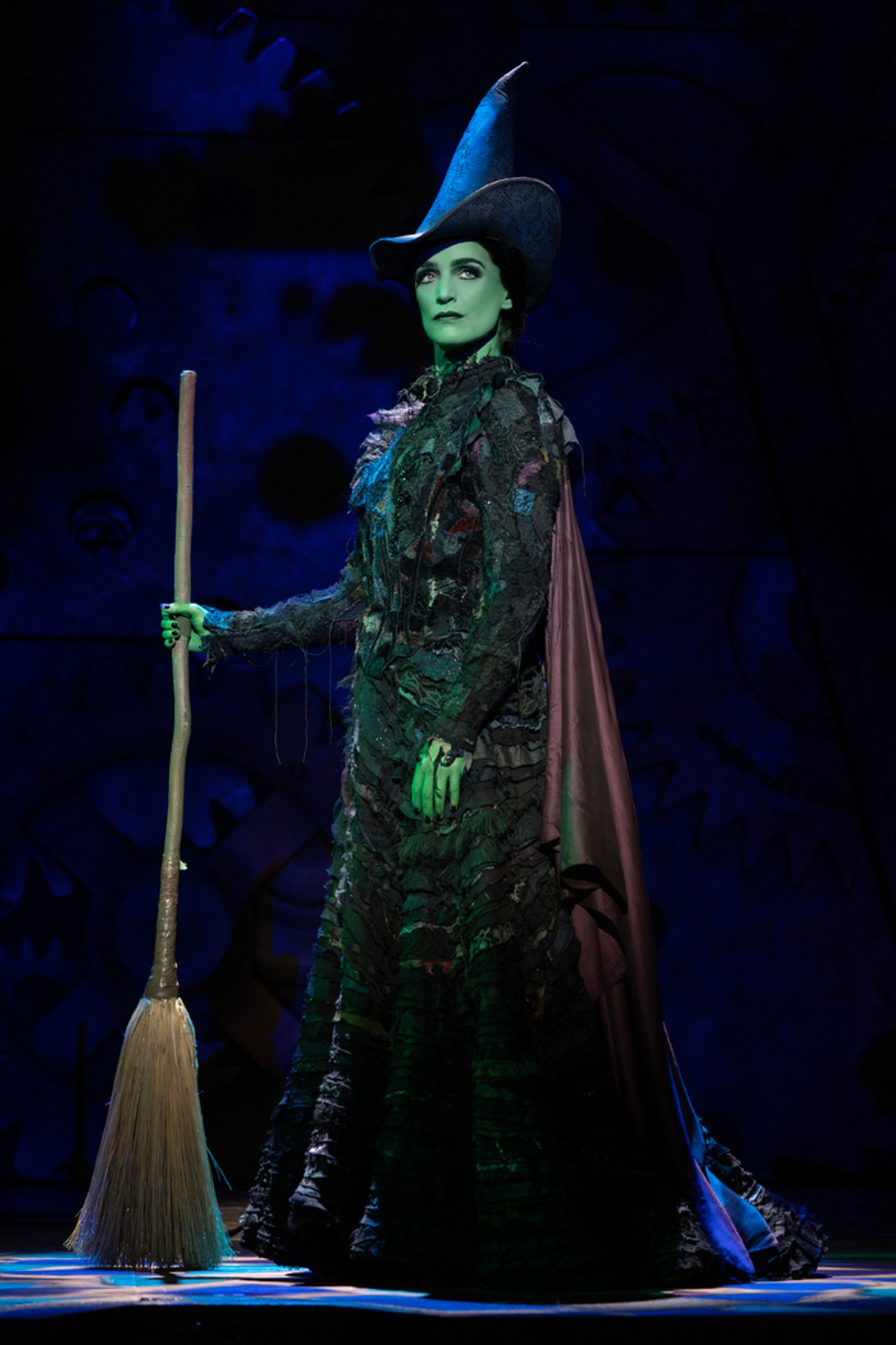 Photos: First Look at the New Cast of the National Tour of WICKED  Image