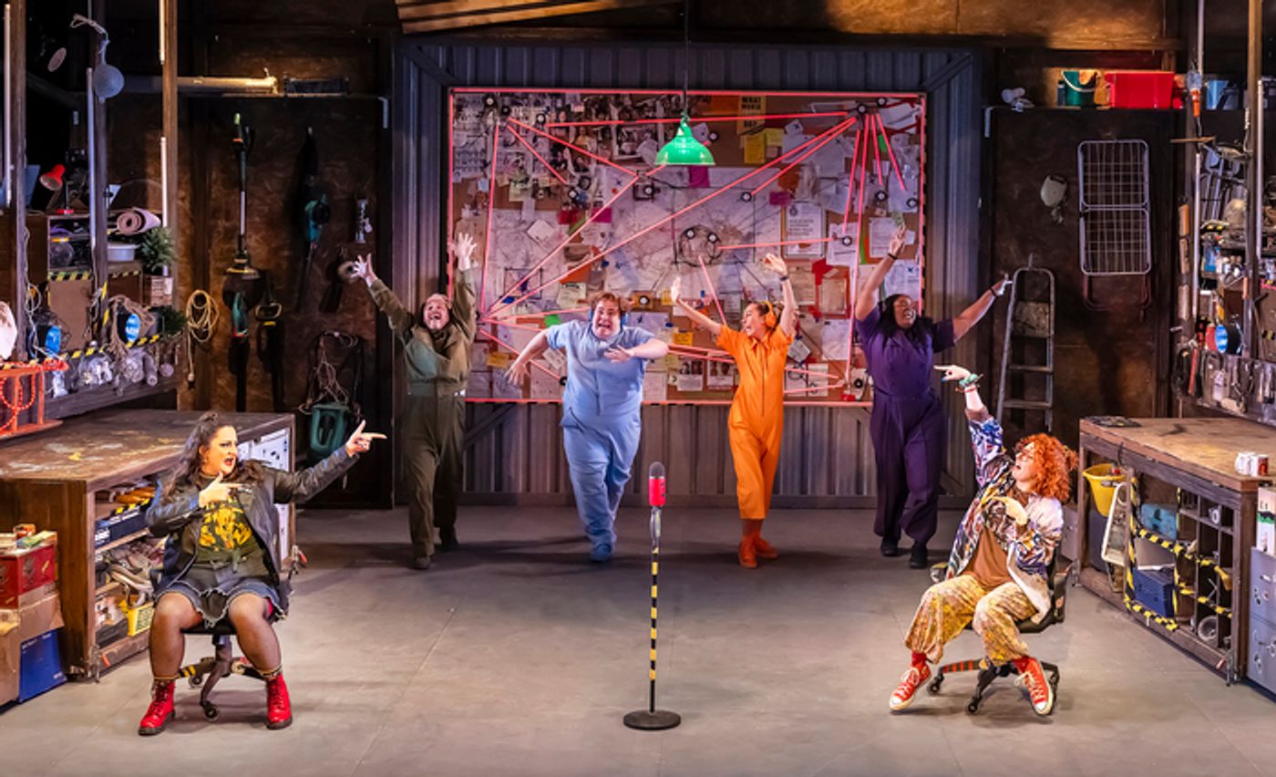 Photos: First Look at KATHY AND STELLA SOLVE A MURDER! at Ambassadors Theatre  Image