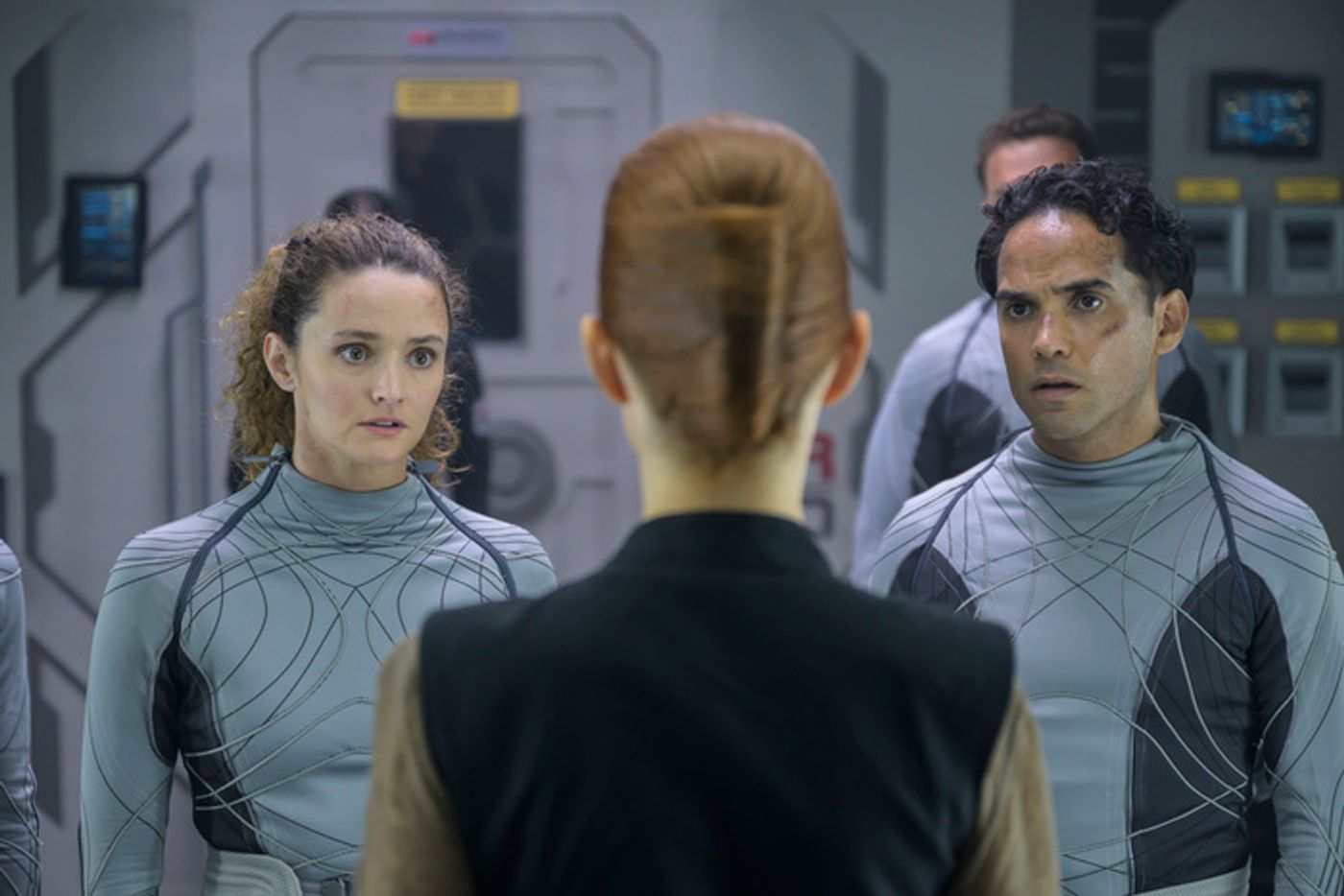 Photos: Take a Look at First Look Photos for Season 2 of SYFY's THE ARK  Image