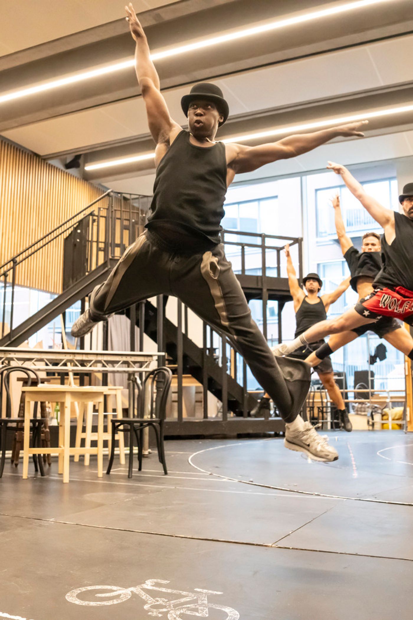 Photos: See Todrick Hall & More in Rehearsals for BURLESQUE  Image