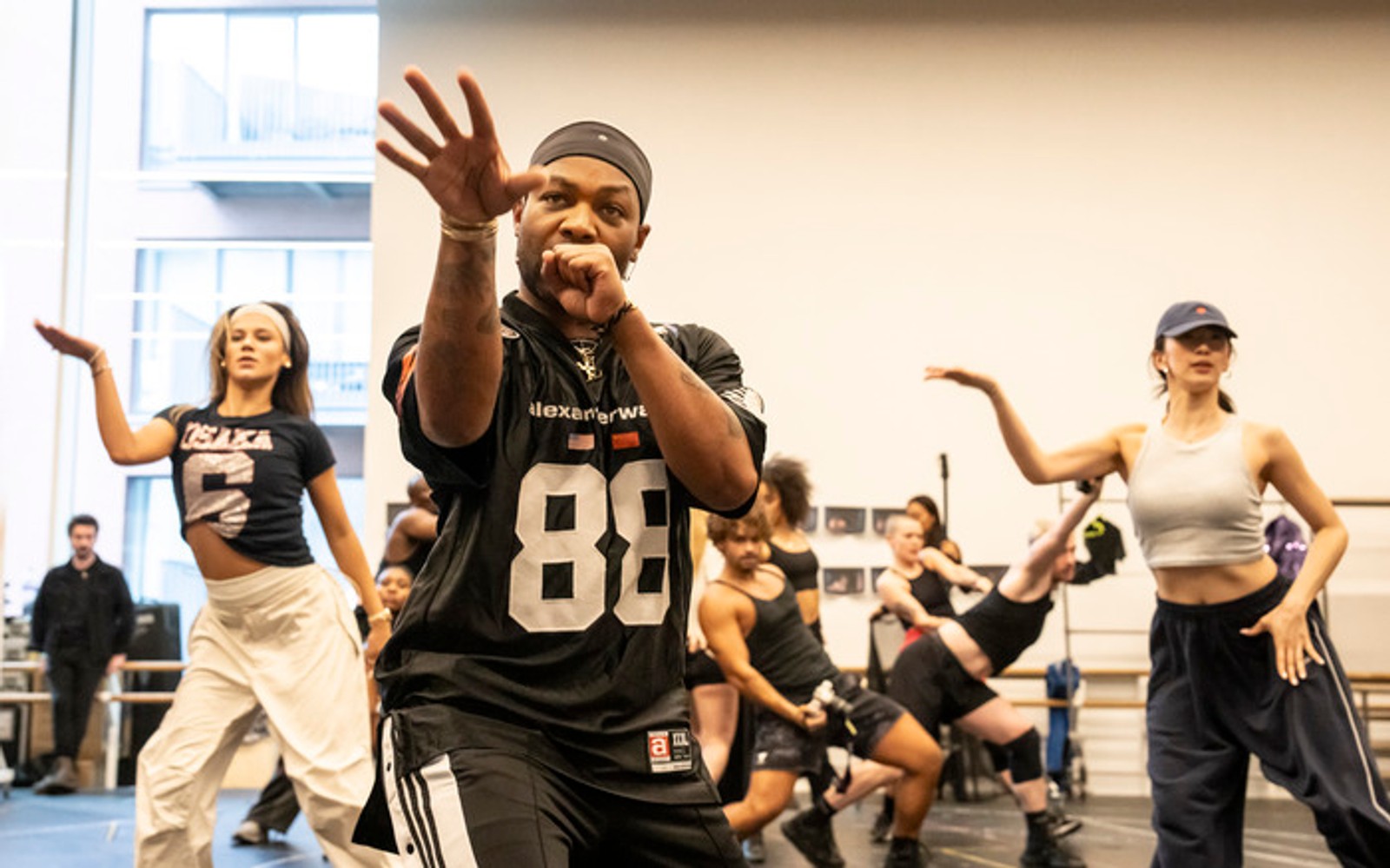 Photos: See Todrick Hall & More in Rehearsals for BURLESQUE — photo 15 of 18
