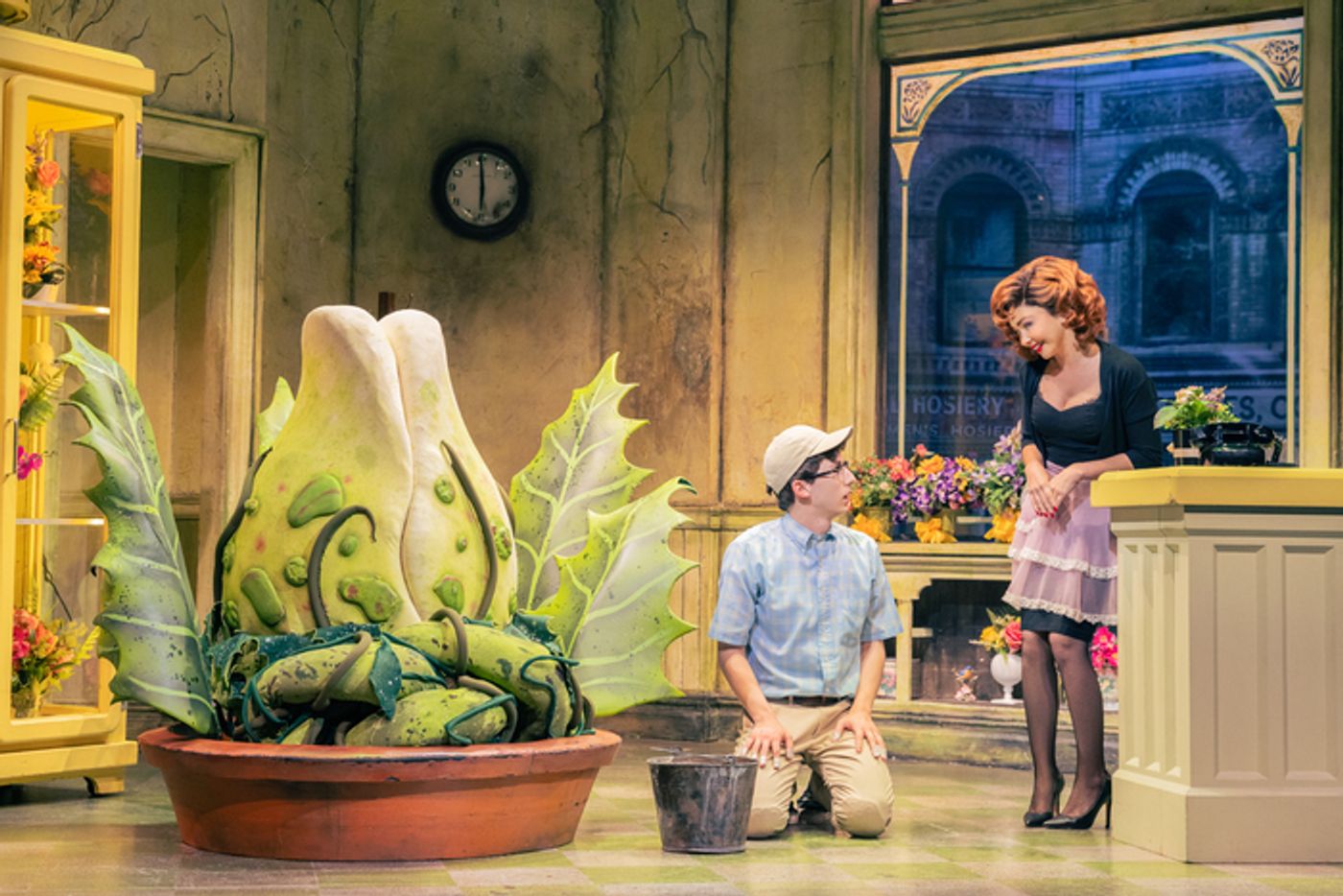 Photos: See Sarah Hyland & Andrew Barth Feldman in LITTLE SHOP OF HORRORS  Image