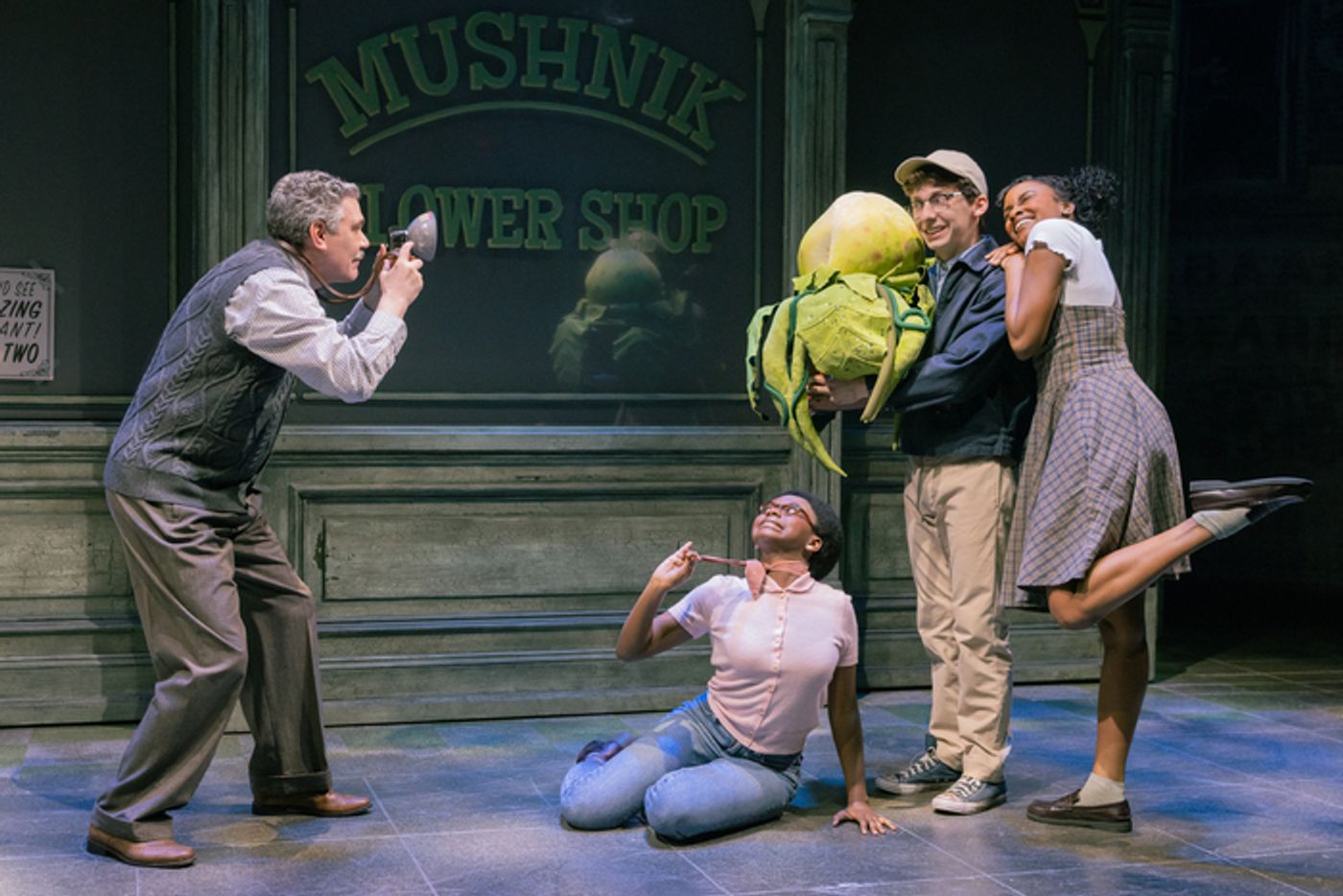 Photos: See Sarah Hyland & Andrew Barth Feldman in LITTLE SHOP OF HORRORS  Image