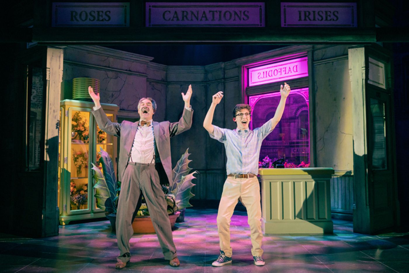 Photos: See Sarah Hyland & Andrew Barth Feldman in LITTLE SHOP OF HORRORS  Image
