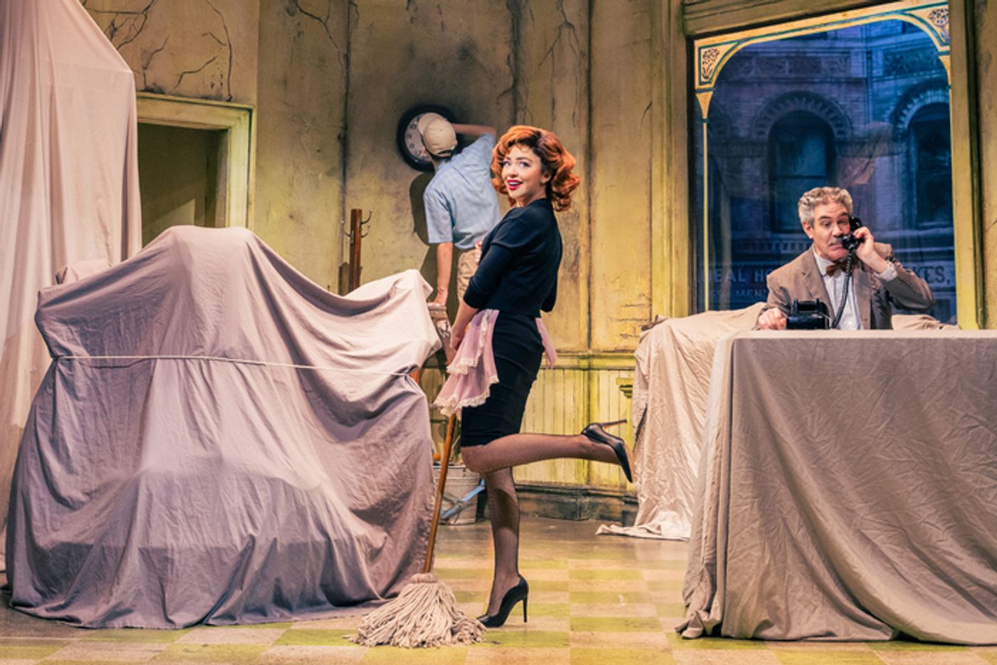 Photos: See Sarah Hyland & Andrew Barth Feldman in LITTLE SHOP OF HORRORS  Image