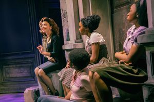 Top Row: Sarah Hyland, Morgan Ashley Bryant, and Tiffany Renee Thompson, Bottom Row: Khadija Sankoh @ BroadwayWorld Top Row: Sarah Hyland, Morgan Ashley Bryant, and Tiffany Renee Thompson, Bottom Row: Photo